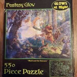 Fantasy Glow "Maid and the Unicorn" 550-Piece Puzzle - Multicolor